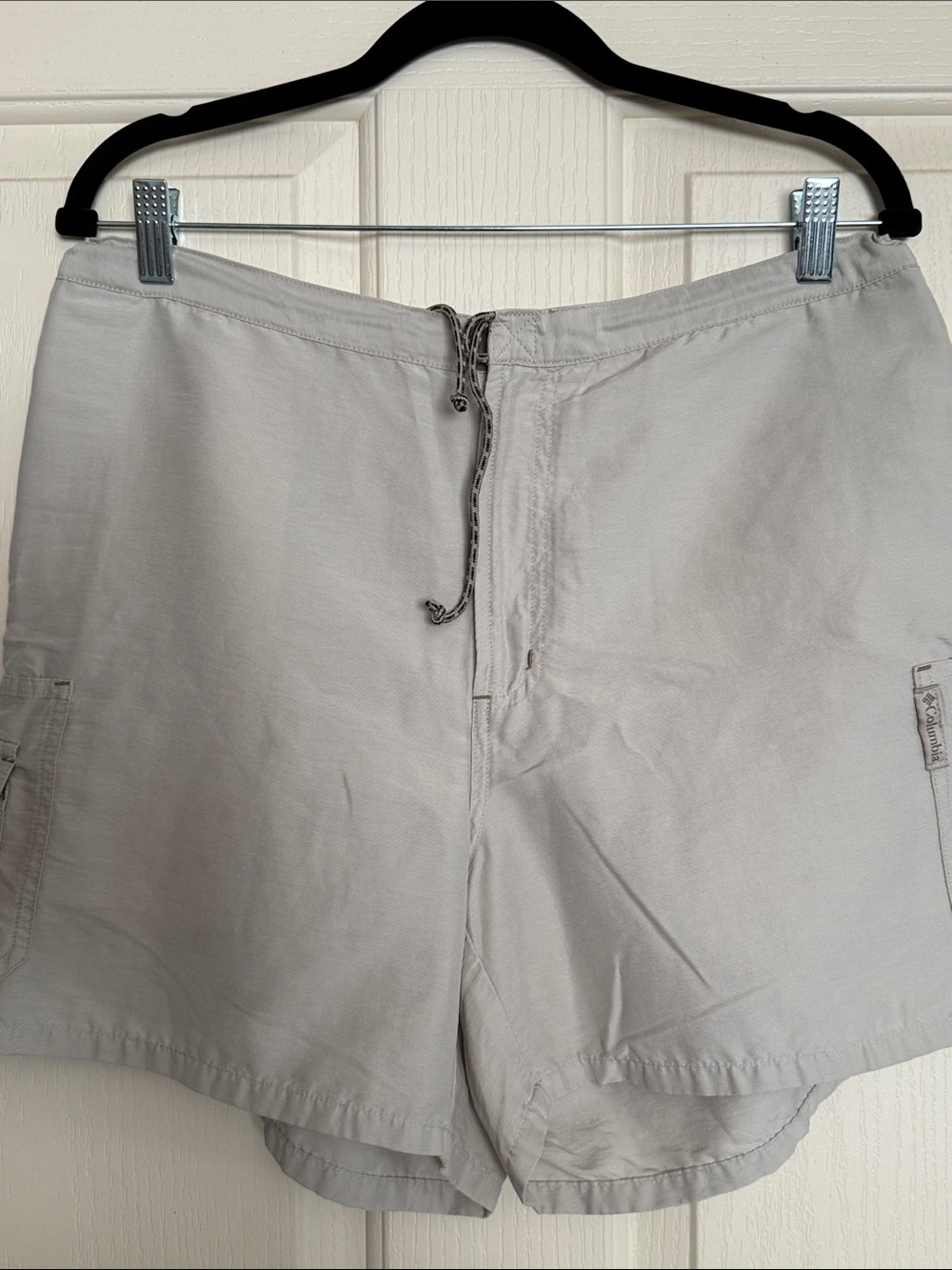 Columbia Women's Light Khaki Cargo/Hiking Shorts